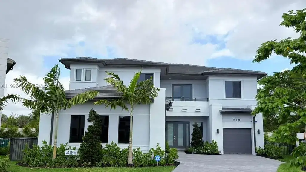 19708 NE 14th Ave, Miami FL 33179 photo 2