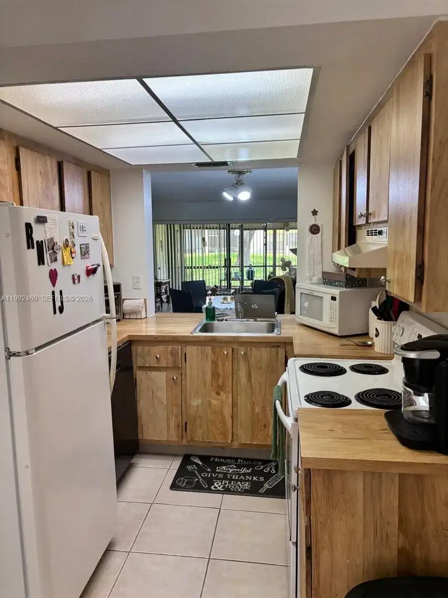 1969 SW 15th St # 93, Deerfield Beach FL 33442 photo 4