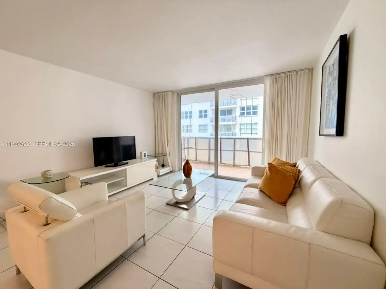 6039 Collins Ave # 1506, Miami Beach FL 33140 photo 4