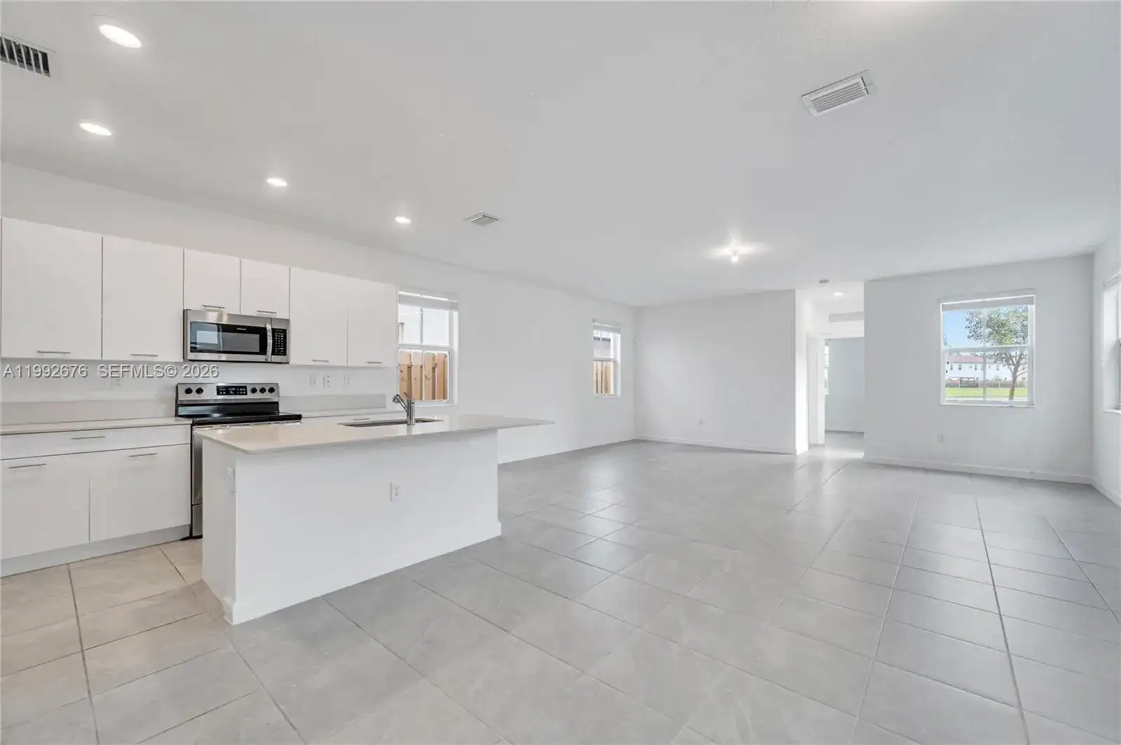 2300 NW 130th St, Miami FL 33167 photo 5