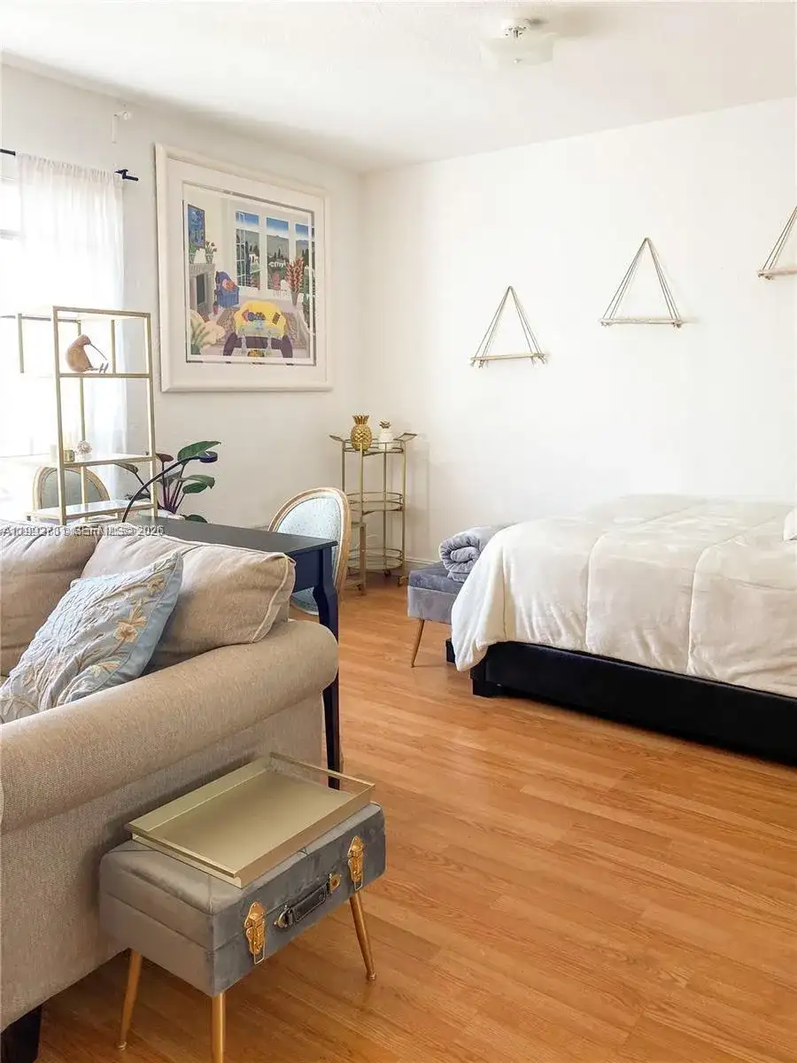 820 Euclid Ave # 203, Miami Beach FL 33139 photo 3