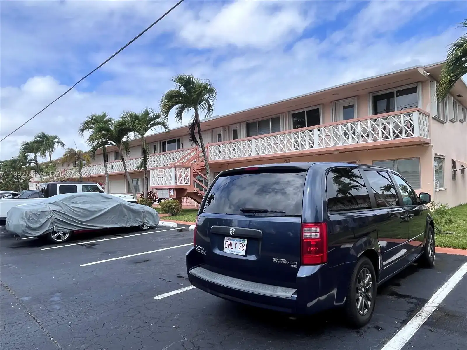 1012 SW 11th St # 9N, Hallandale Beach FL 33009 photo 2