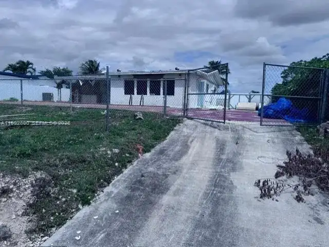 6200 SW 109th Ave, Miami FL 33173 photo 3