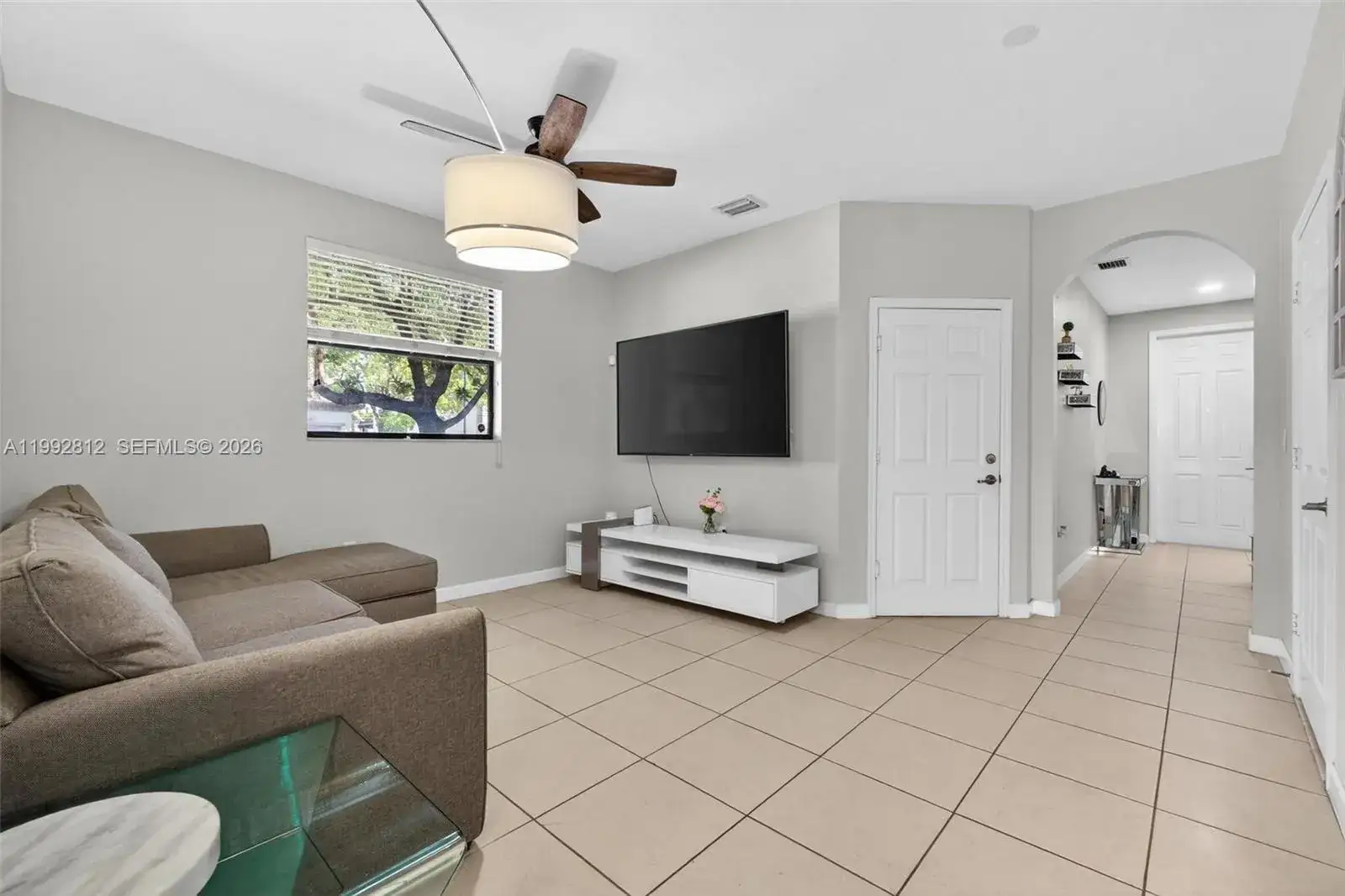 9807 NW 88th Ter, Doral FL 33178 photo 3