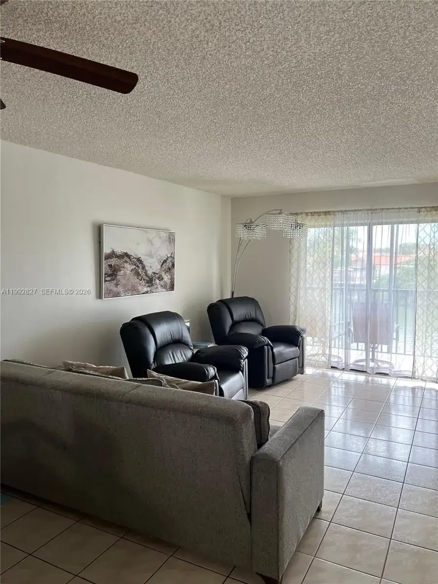 6465 W 27th Ave # 202, Hialeah FL 33016 photo 2