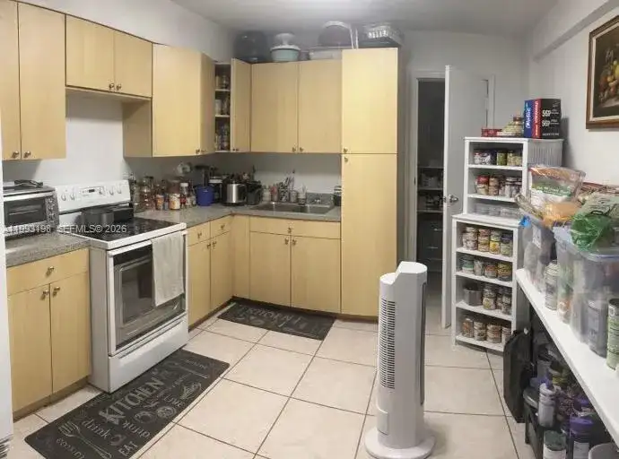2353 SW 2nd St, Miami FL 33135 photo 5
