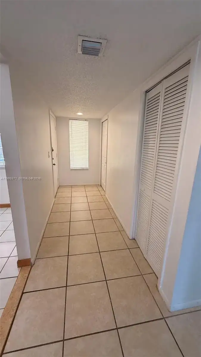 231 Lakeview Dr # 204, Weston FL 33326 photo 3