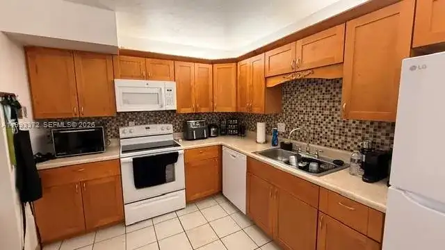 231 Lakeview Dr # 204, Weston FL 33326 photo 5