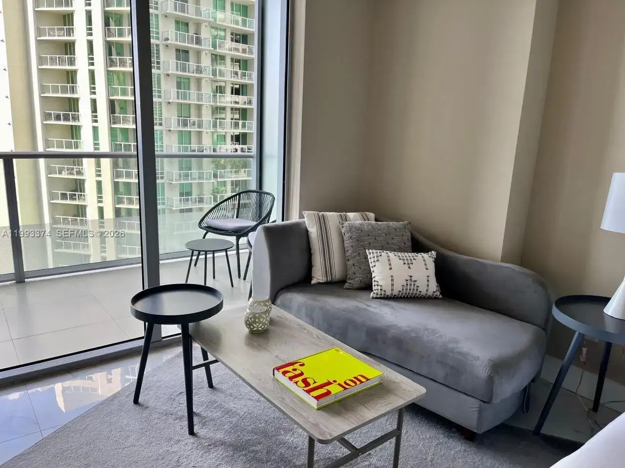 1300 Brickell Bay Dr # 1806, Miami FL 33131 photo 2