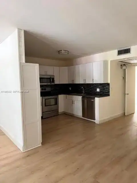 251 SW 132nd Way # 204H, Pembroke Pines FL 33027 photo 4