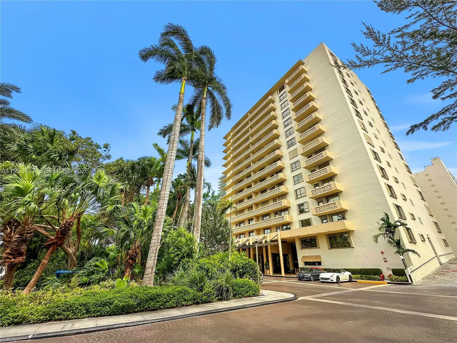 10185 Collins Ave # 502, Bal Harbour FL 33154 photo 2