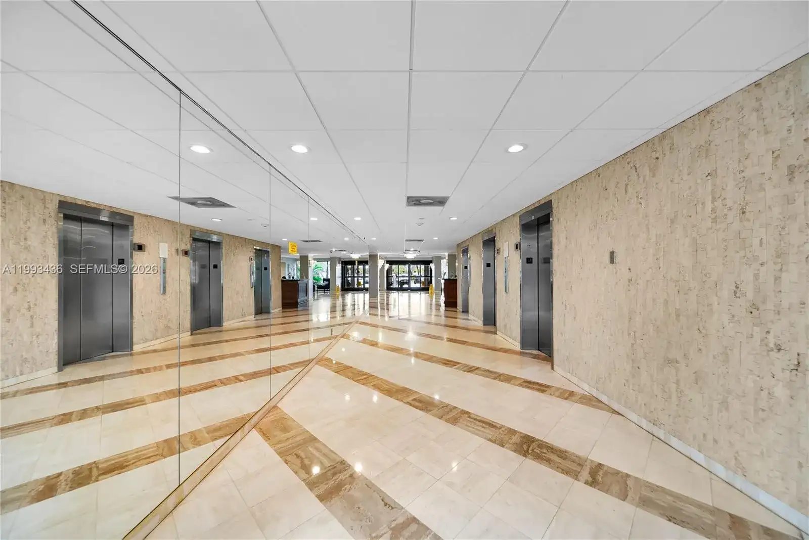 3800 Hillcrest Dr # 1007, Hollywood FL 33021 photo 4