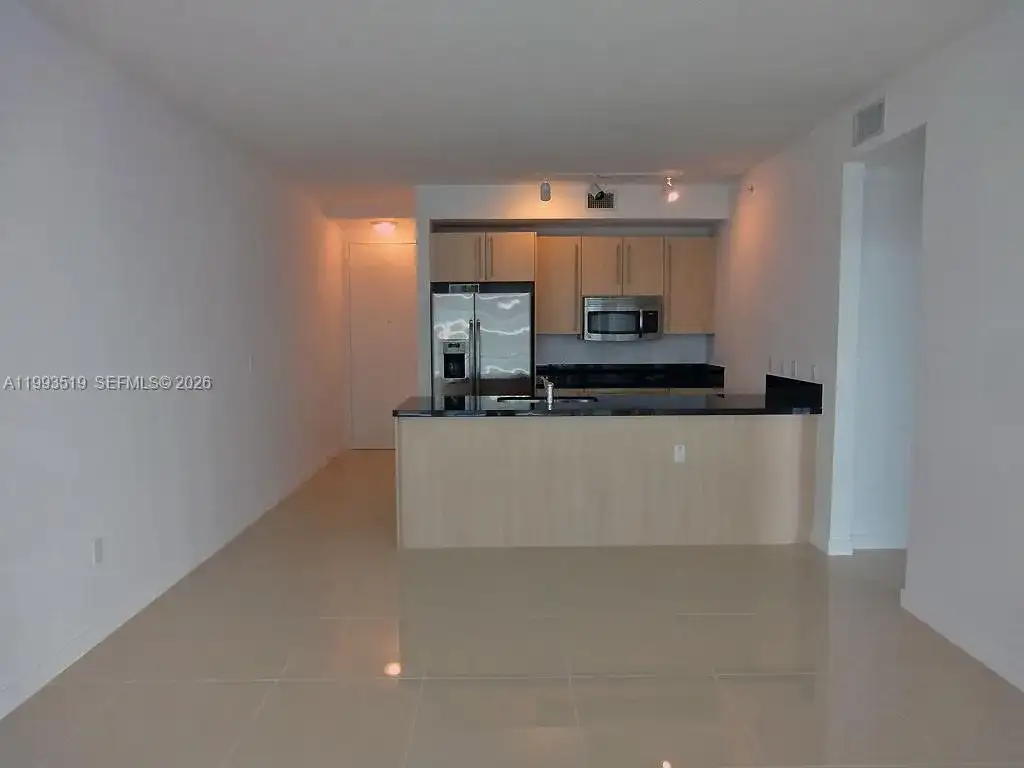 1111 SW 1 AV, Miami FL 33130 photo 3