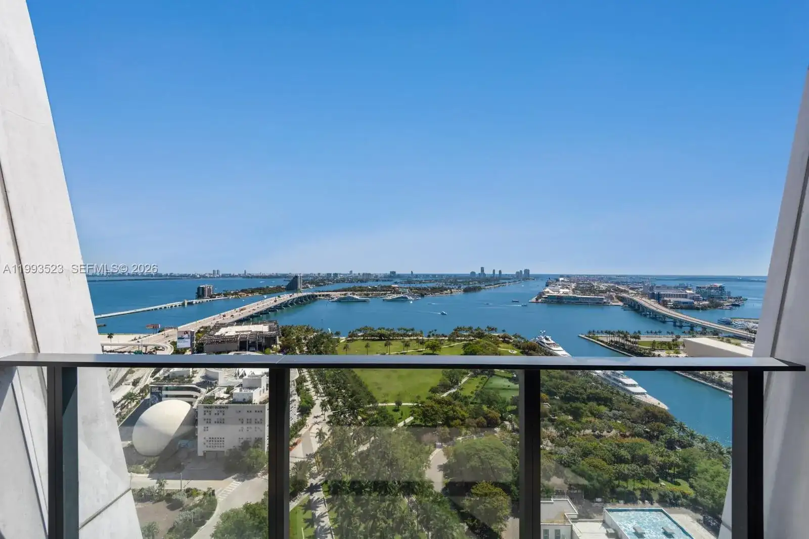 1000 Biscayne Blvd # 2702, Miami FL 33132 photo 5