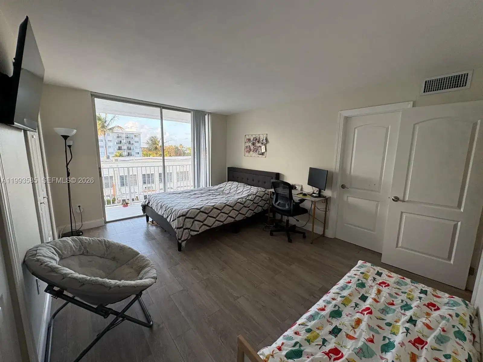 910 Michigan Ave # 505, Miami Beach FL 33139 photo 4