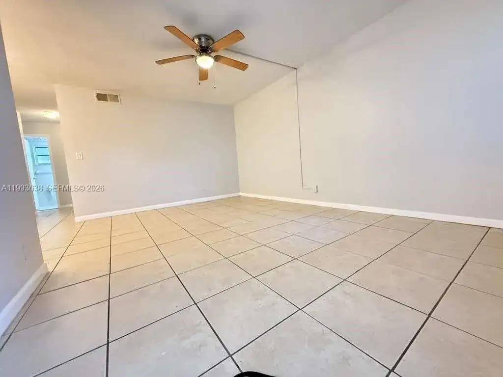 606 S C St # 103, Lake Worth FL 33460 photo 3