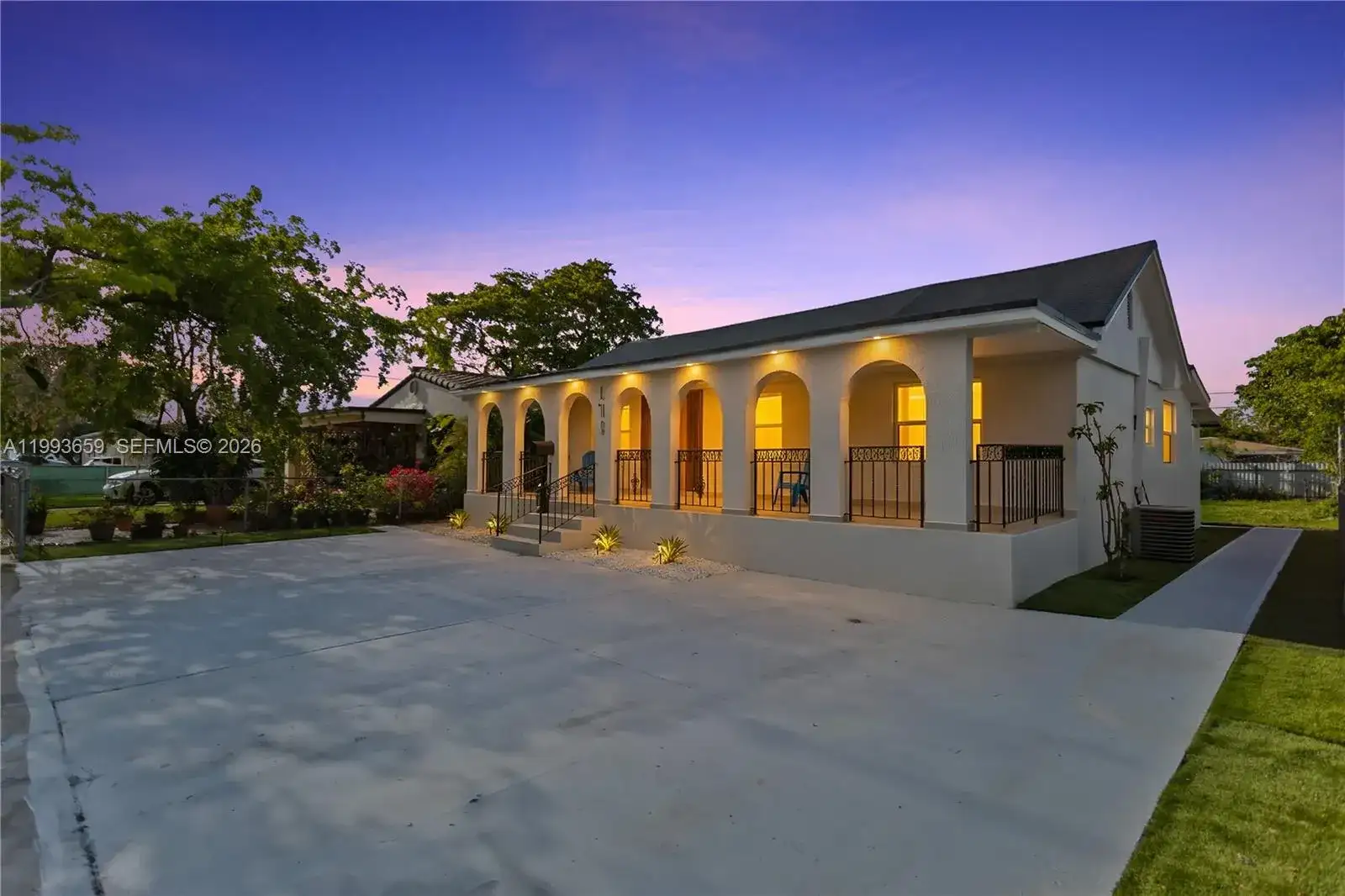 171 W 13th St, Hialeah FL 33010 photo 2
