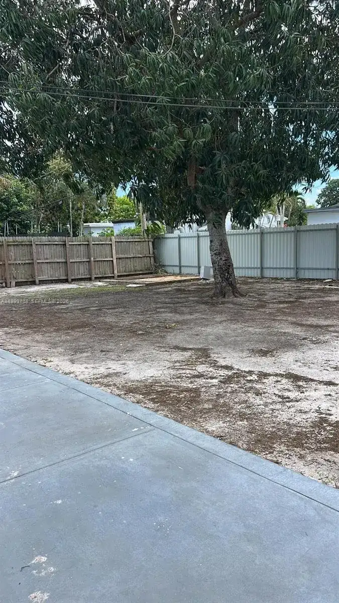 3310 NW 171st St, Miami Gardens FL 33056 photo 2