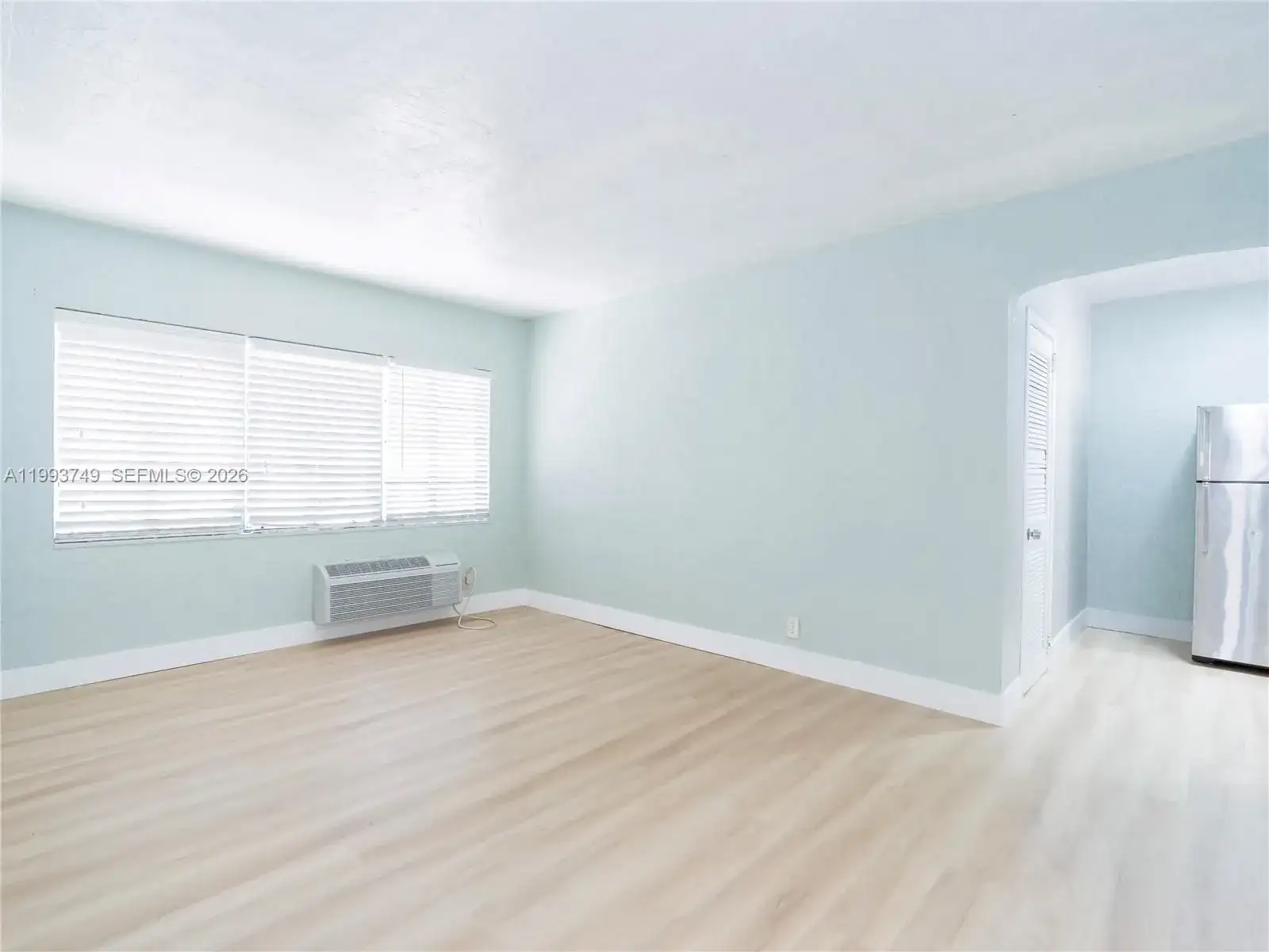 7635 Dickens Ave # 3, Miami Beach FL 33141 photo 2