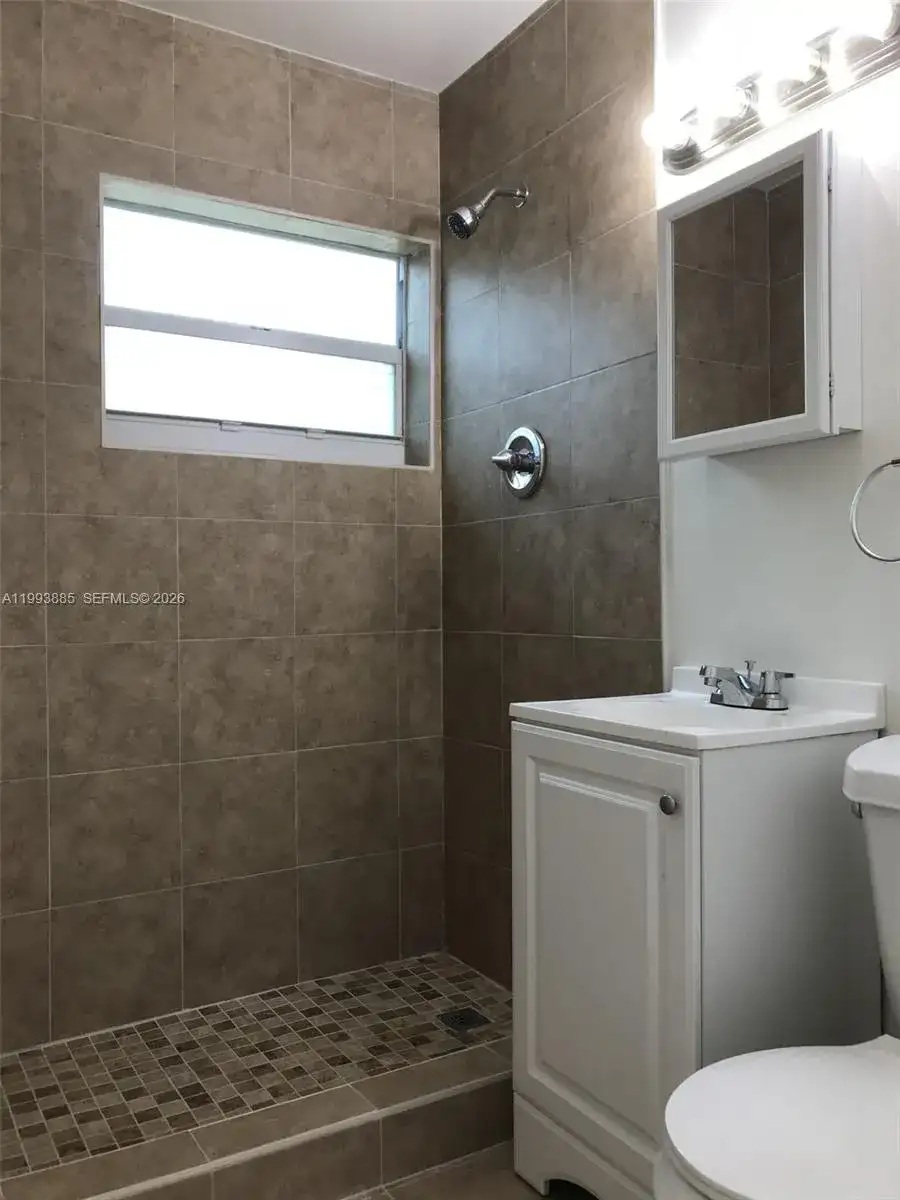 2362 NW 34th St # 2, Miami FL 33142 photo 5
