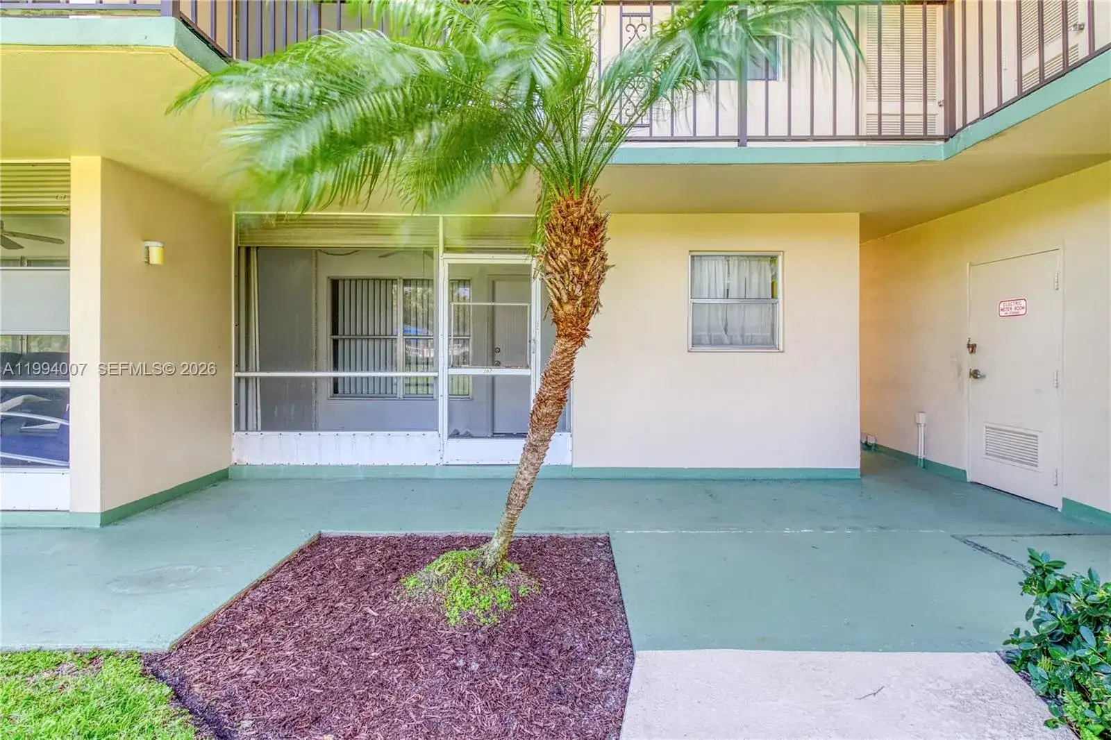 804 SE 7th St # 107, Deerfield Beach FL 33441 photo 3