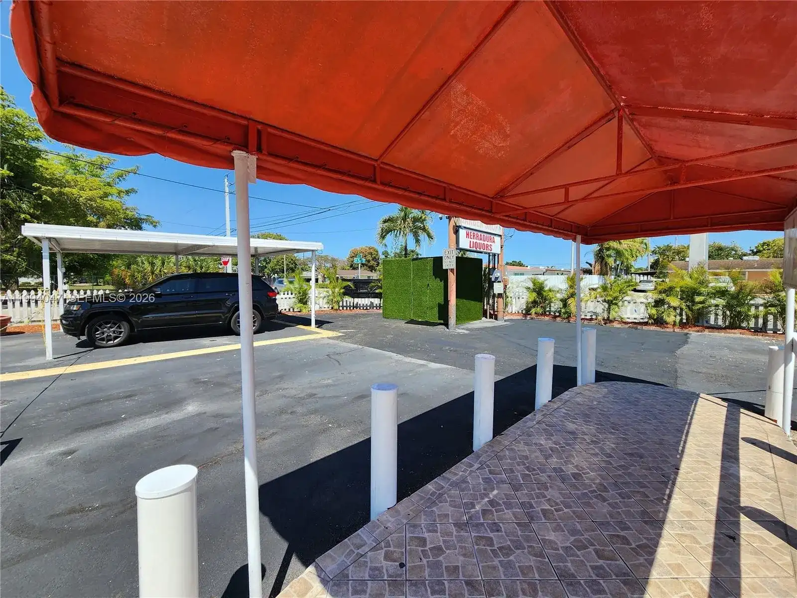 5390 W 12 Ave, Hialeah FL 33012 photo 3