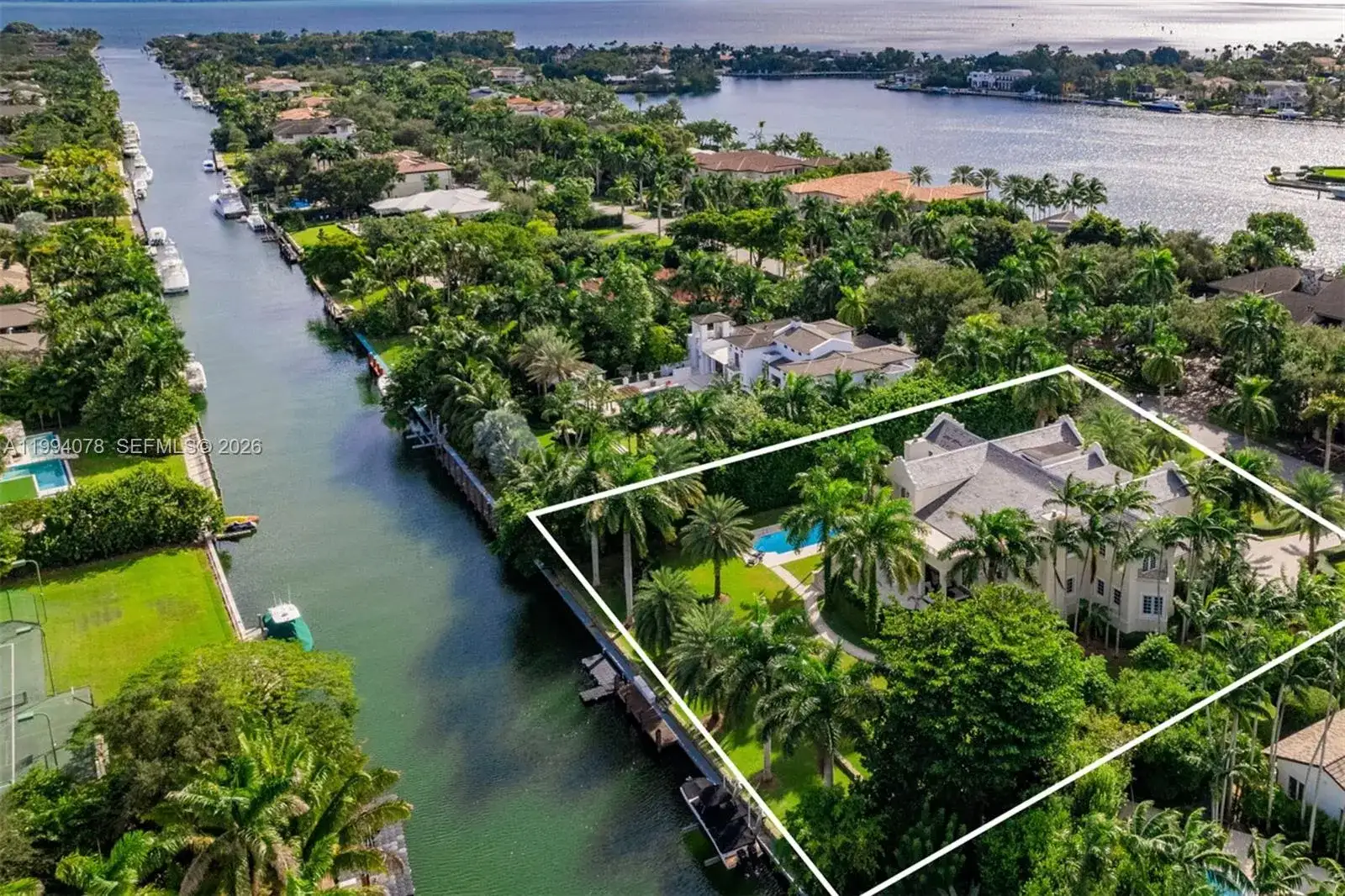 585 Arvida Pkwy, Coral Gables FL 33156 photo 3