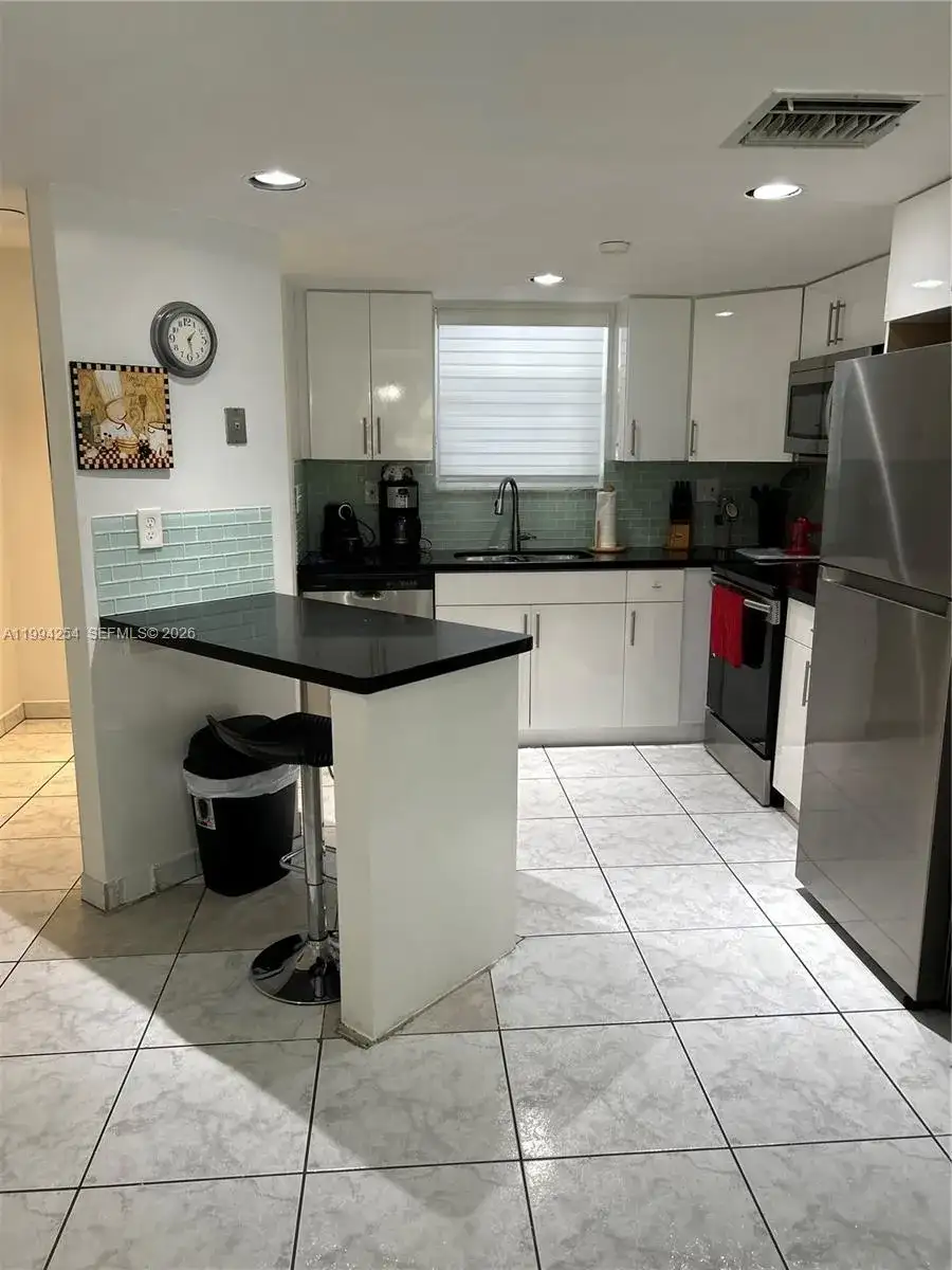 17801 N Bay Rd # 203, Sunny Isles Beach FL 33160 photo 4