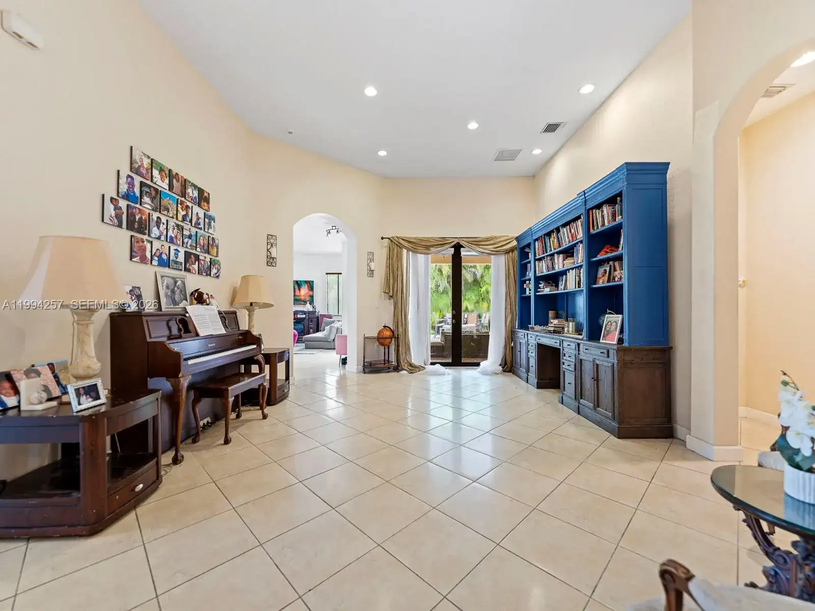 19385 SW 79th Ct, Cutler Bay FL 33157 photo 4
