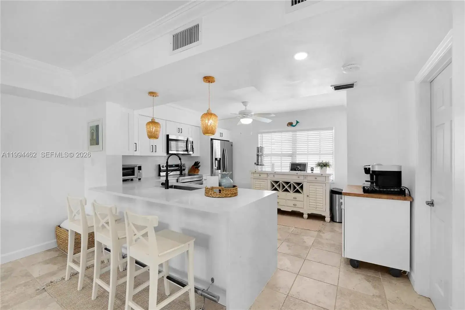 335 Virginia St, Hollywood FL 33019 photo 4