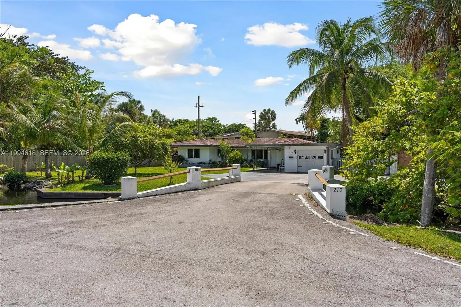 200 NW 33rd St, Oakland Park FL 33309 photo 3