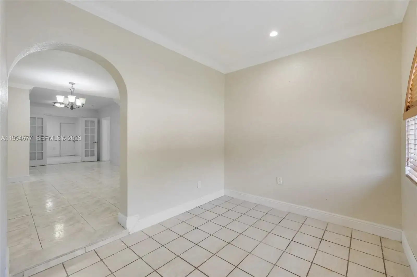 674 W 23rd St, Hialeah FL 33010 photo 2