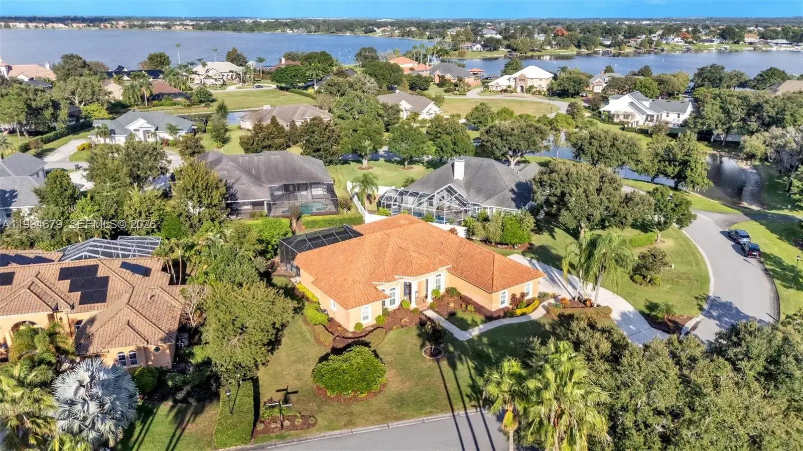237 Mclean Point, Winter Haven FL 33884 photo 4