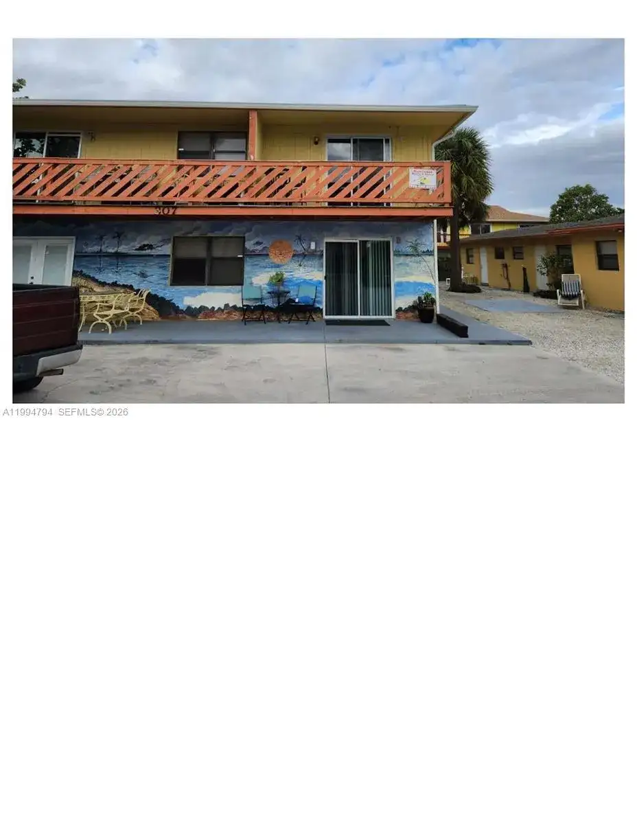 305 S Ocean Dr # 4, Fort Pierce FL 34949 photo 2