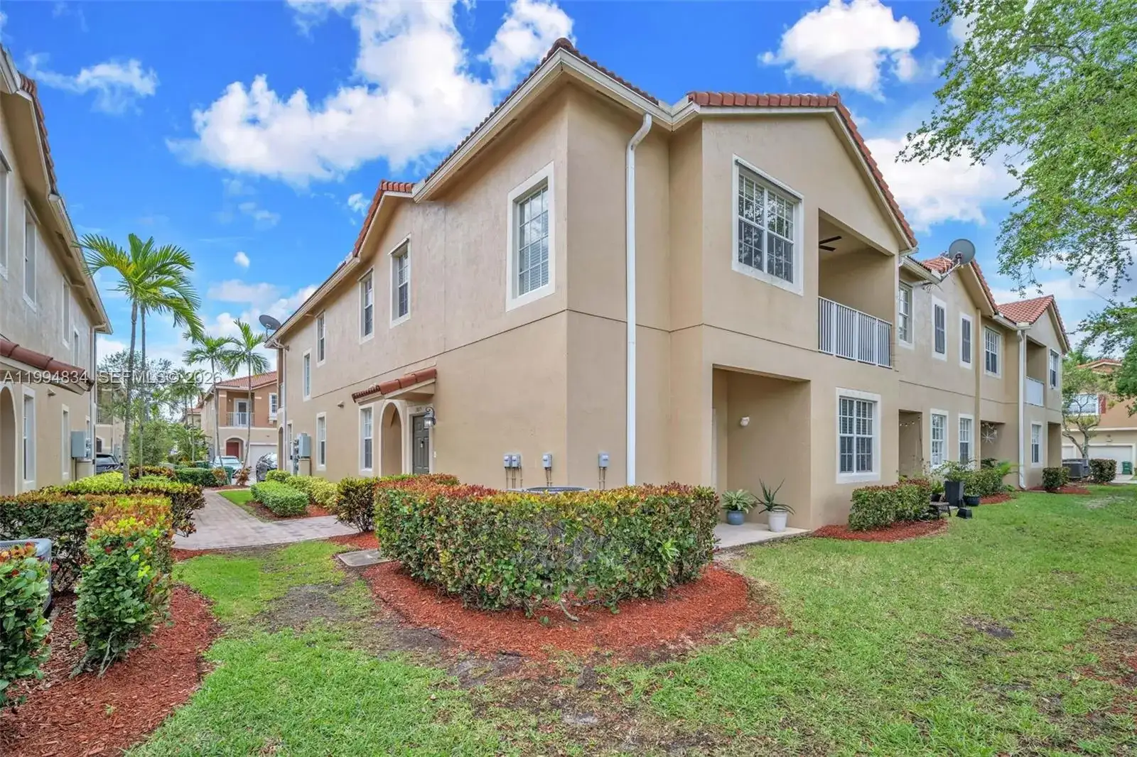 9075 Preston Pl # 9075, Tamarac FL 33321 photo 2