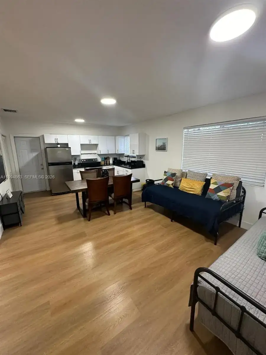 7460 NW 17th Ave, Miami FL 33147 photo 5