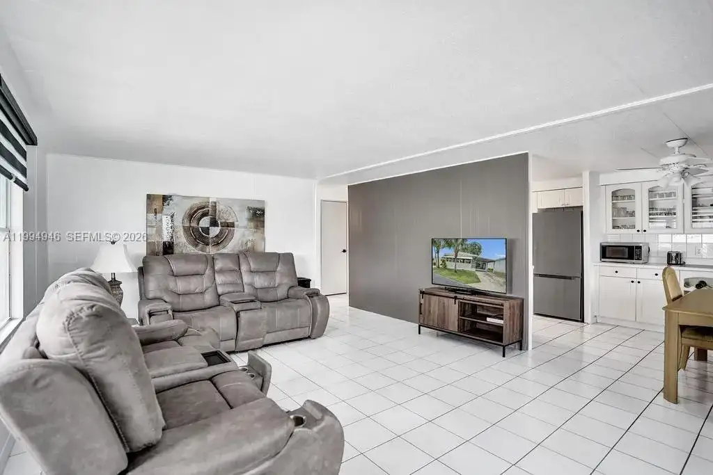 3495 Tee Terrace, Pompano Beach FL 33069 photo 5