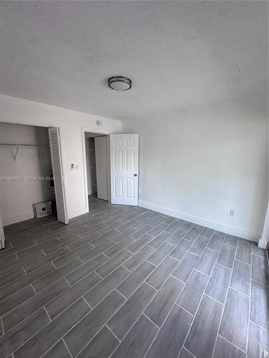 310 NW 16th Ave # 1, Miami FL 33125 photo 4