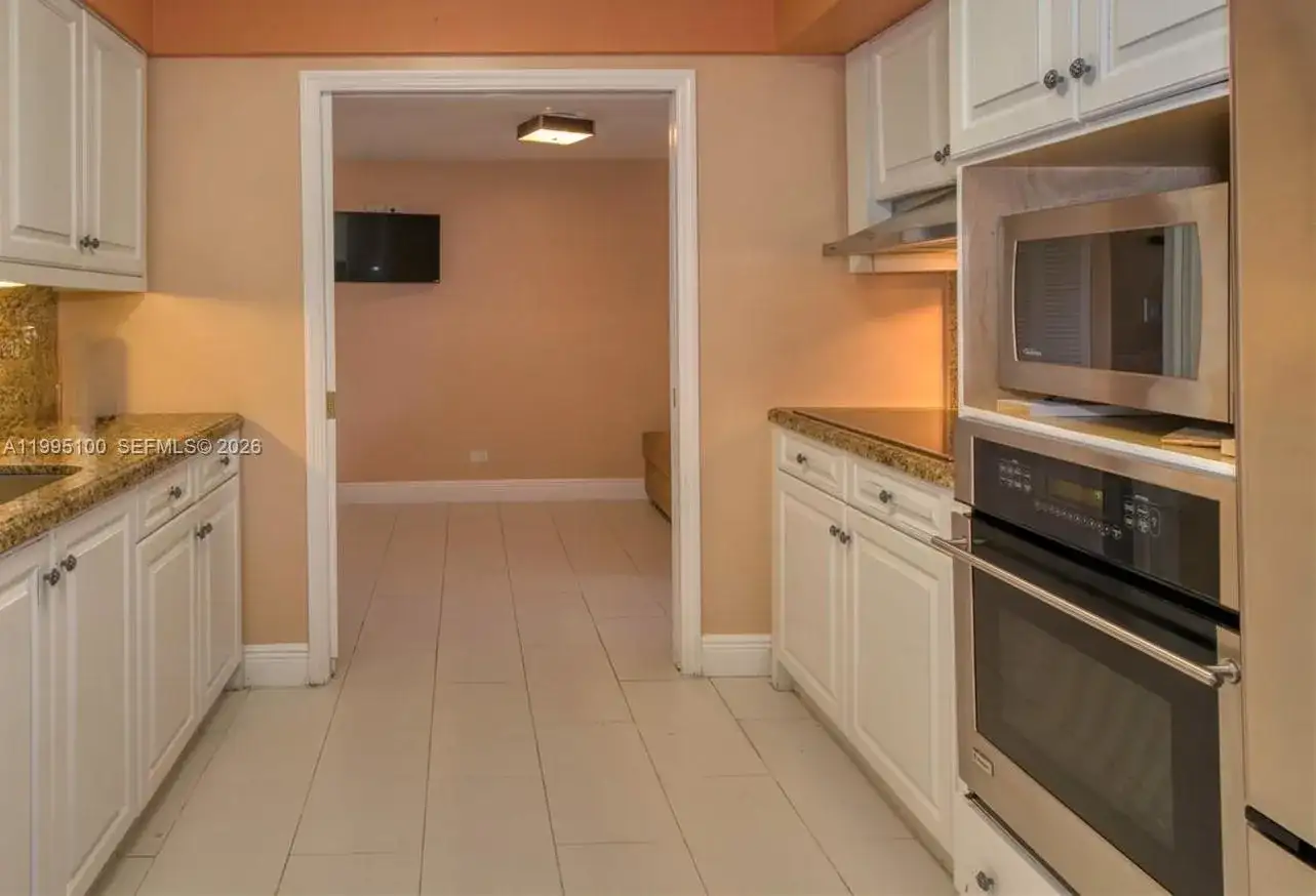 1800 NE 114th St # 401, Miami FL 33181 photo 3