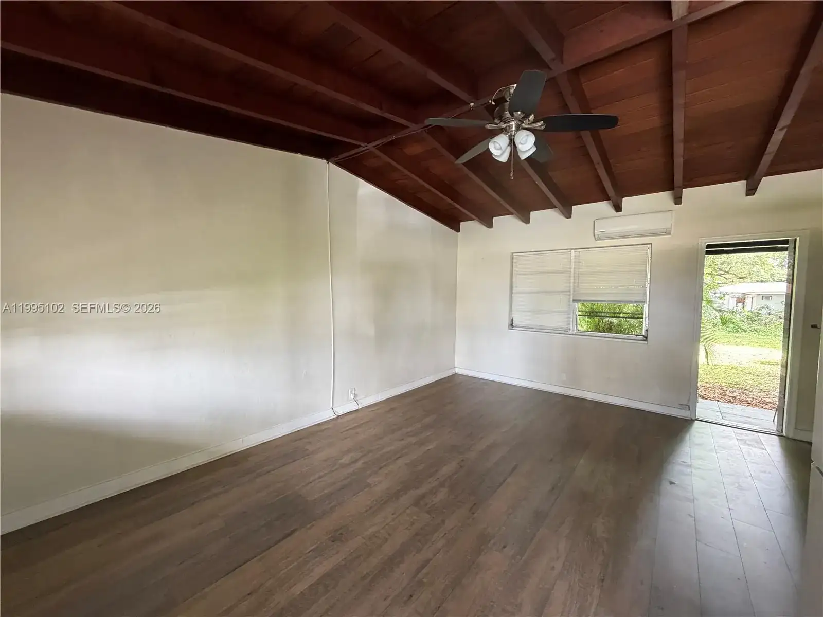 1580 NE 145th St # 1582, Miami FL 33161 photo 2