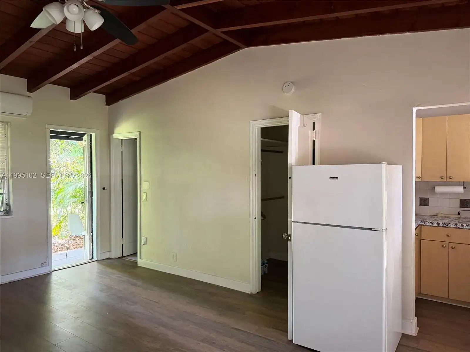 1580 NE 145th St # 1582, Miami FL 33161 photo 4