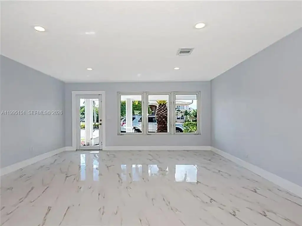 5770 NE 18th Ave # 0, Fort Lauderdale FL 33334 photo 4
