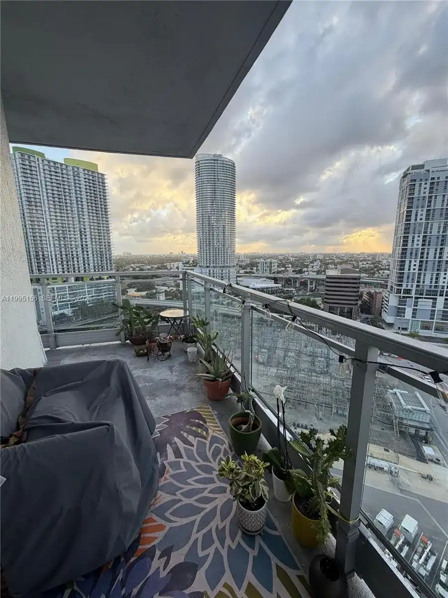 90 SW 3RD STREET # 2112, Miami FL 33130 photo 2