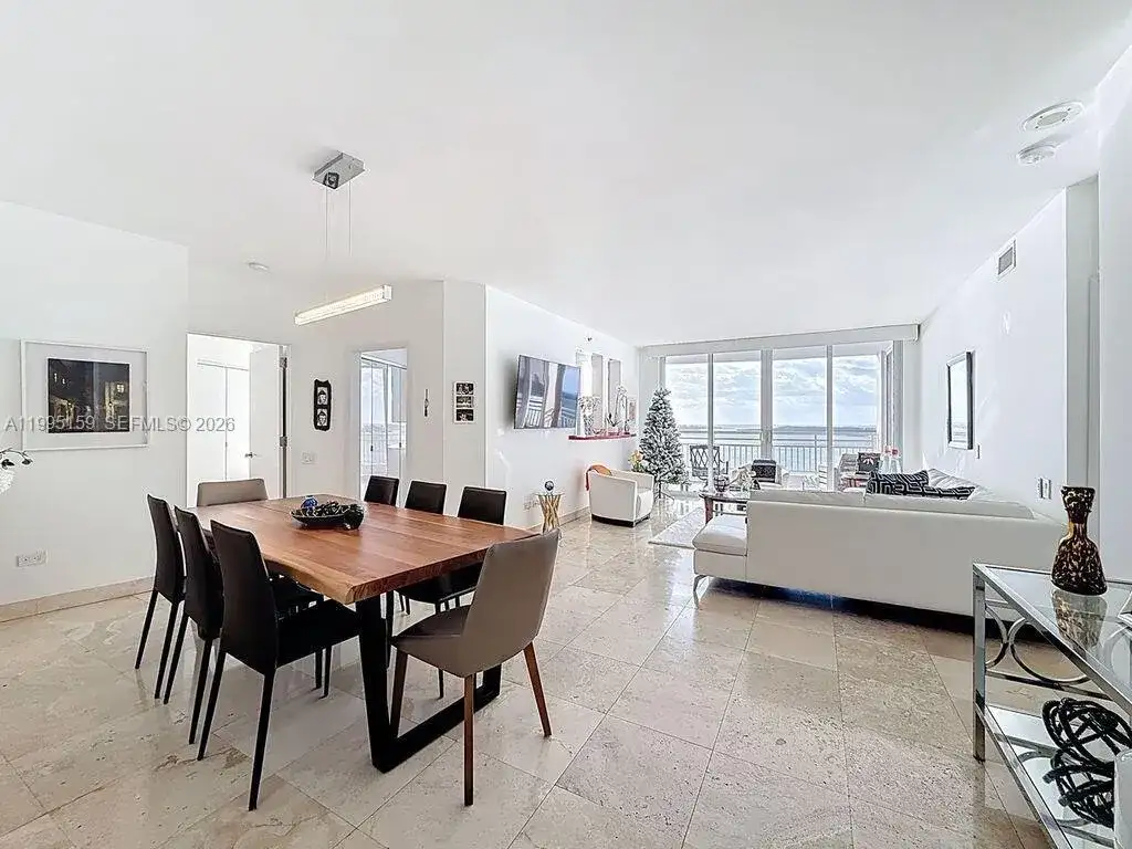 808 Brickell Key Dr # 2002, Miami FL 33131 photo 3