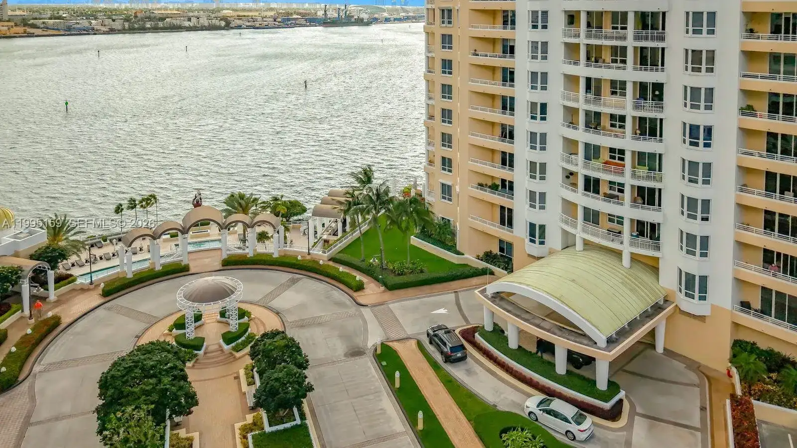808 Brickell Key Dr # 2002, Miami FL 33131 photo 4
