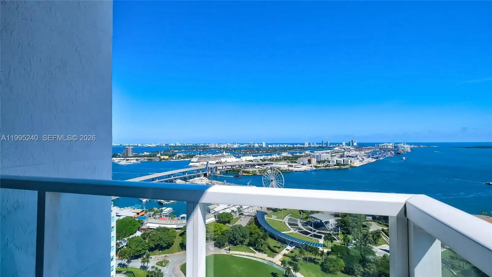 253 NE 2nd St # 3509, Miami FL 33132 photo 2