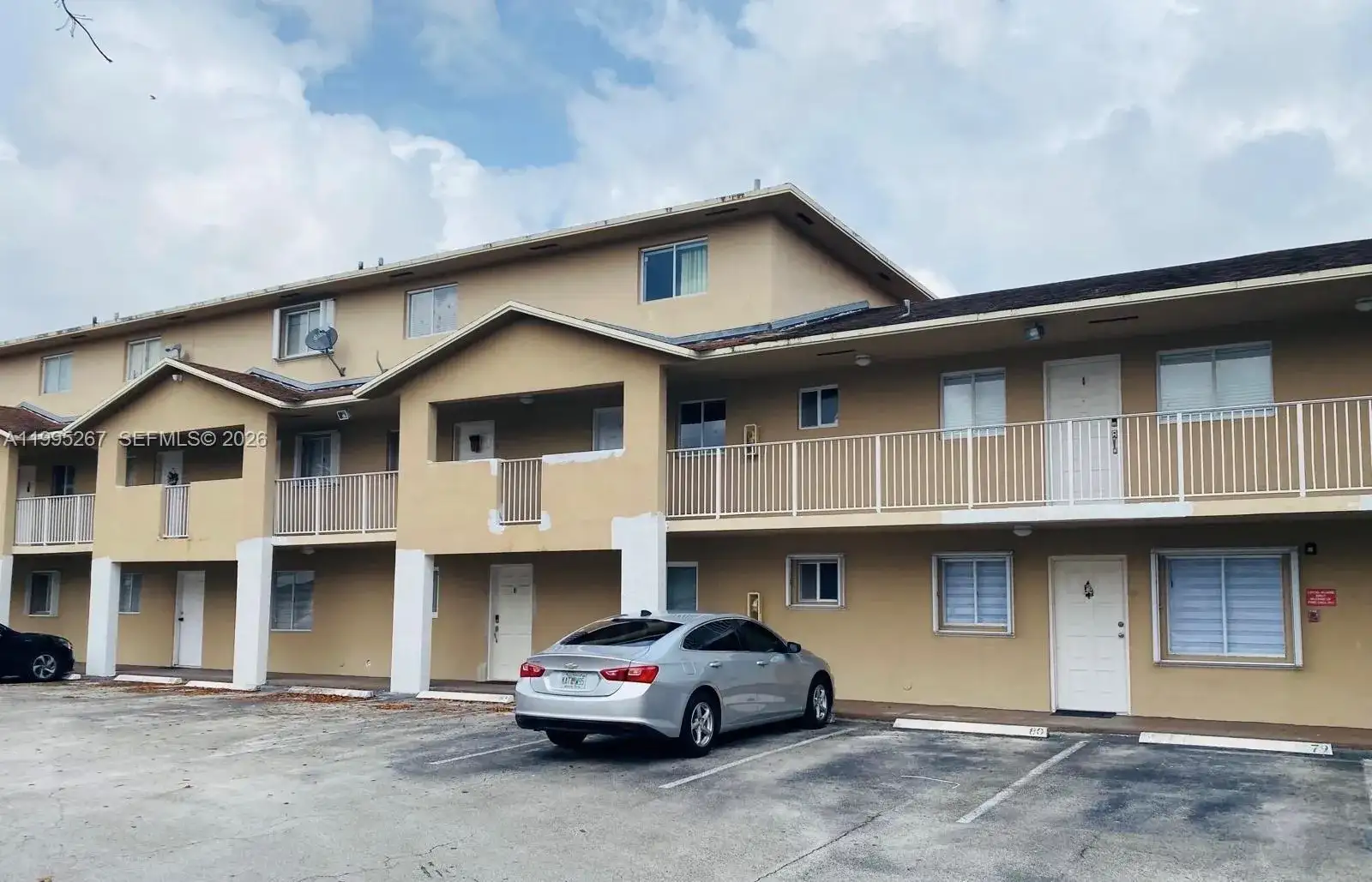 3021 W 76th St # 203, Hialeah FL 33018 photo 2