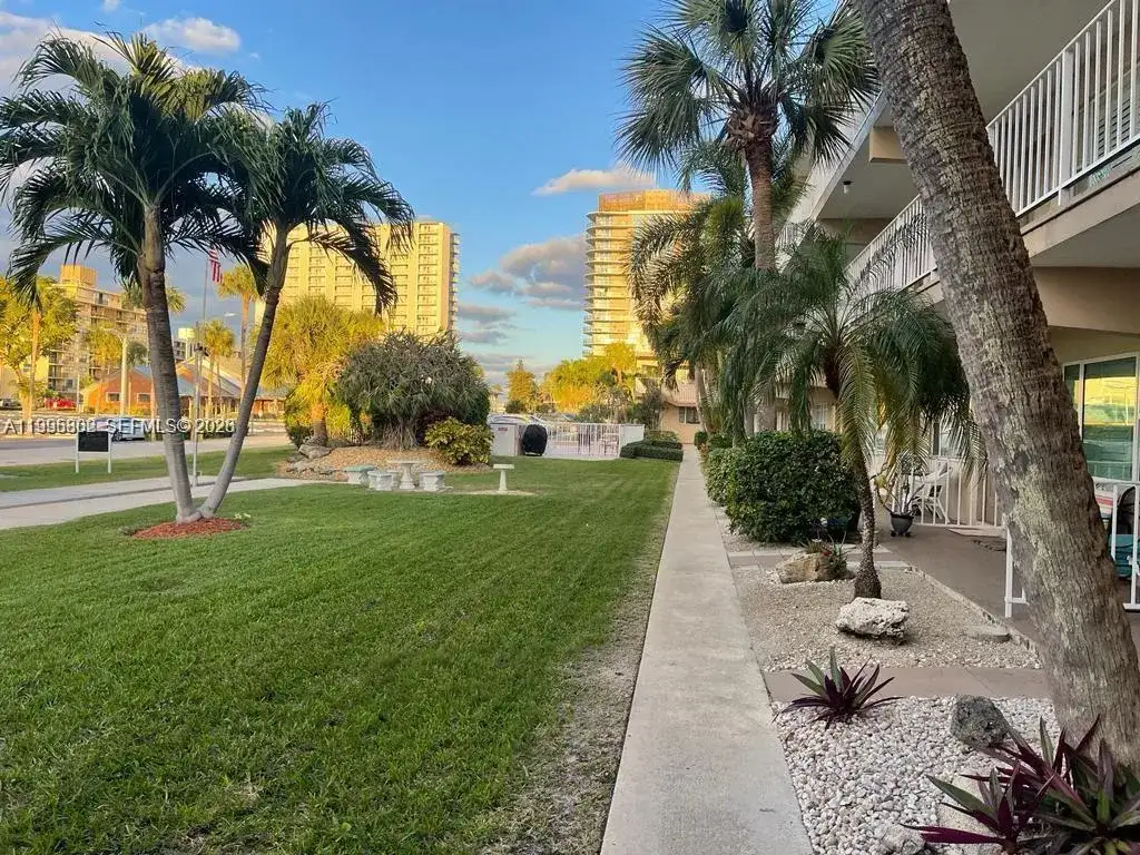 3200 NE 7th Ct # 306C, Pompano Beach FL 33062 photo 2