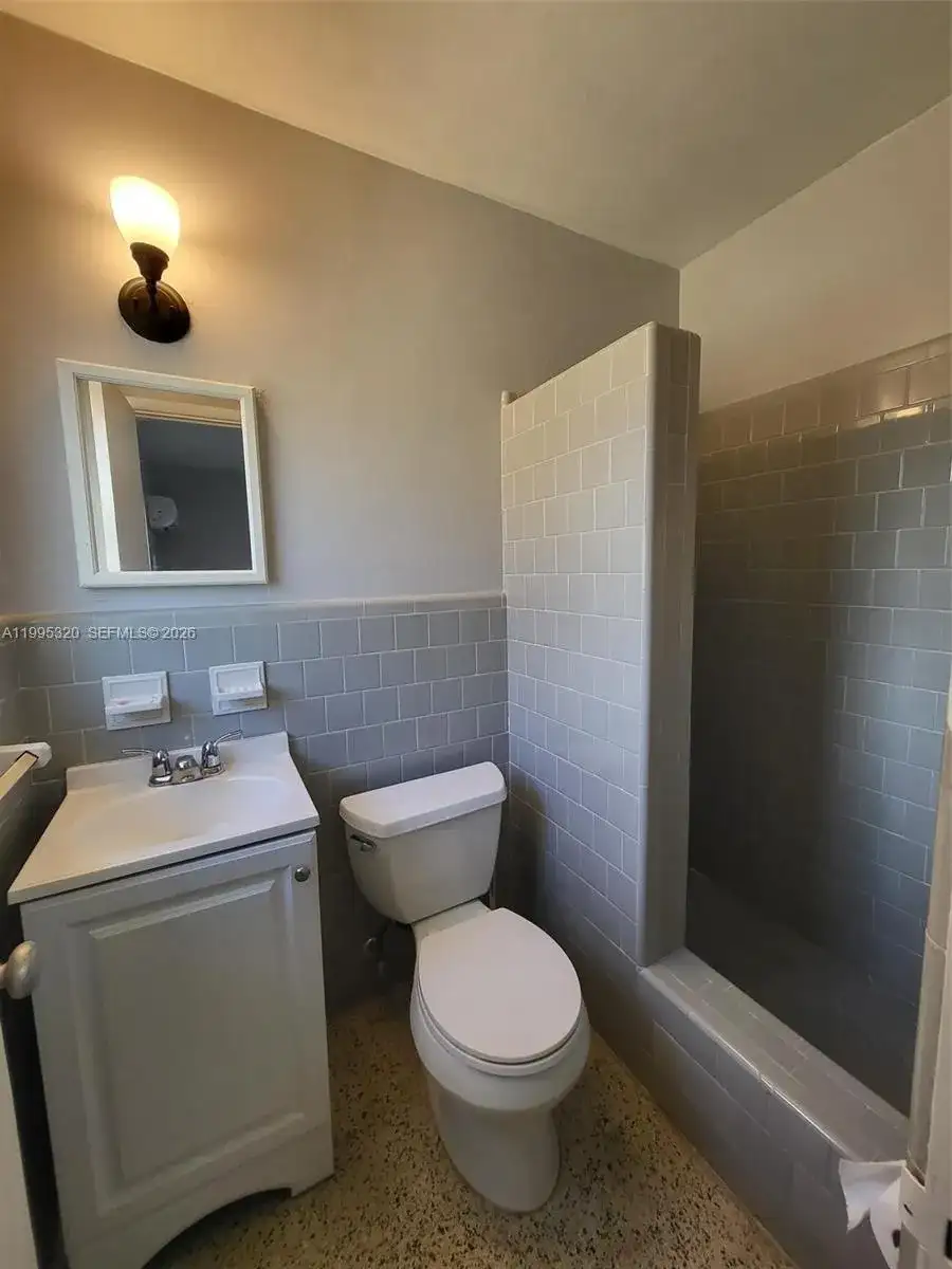 200 SE 3rd St # 2, Dania Beach FL 33004 photo 4