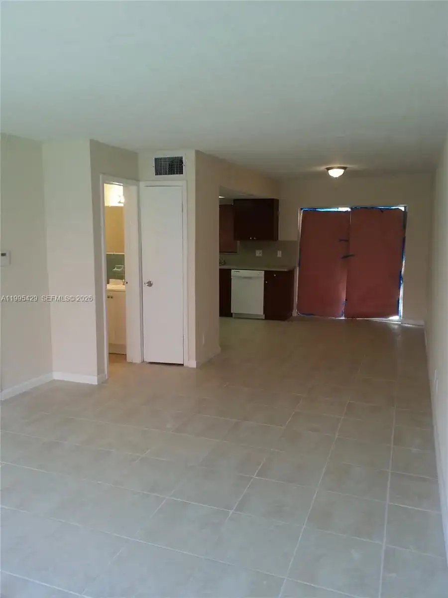 2604 NW 52nd Ave # C15, Lauderhill FL 33313 photo 3